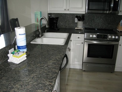 This is a terrific Buy on Okaloosa Island. The only Four Bedroom - photo 14
