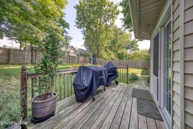 ONE LEVEL LIVING. Welcome to this beautifully maintained home - photo 19