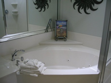 This is a terrific Buy on Okaloosa Island. The only Four Bedroom - photo 23