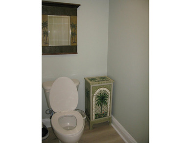 This is a terrific Buy on Okaloosa Island. The only Four Bedroom - photo 25