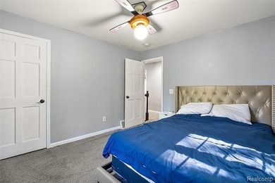 Situated on 1.13 acres with 150 feet of waterfront on the canal - photo 28