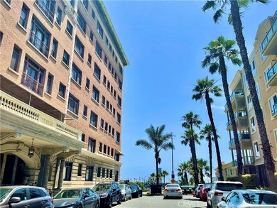 Beautiful Ocean and Sand View from this 7th Floor Condo in the - photo 33