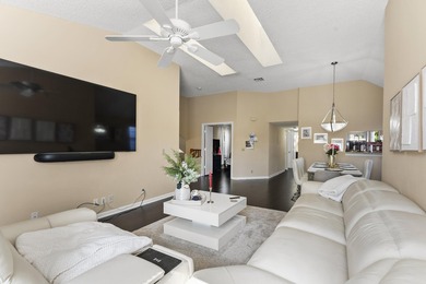 This 3-bedroom, 2-bathroom townhouse is located in the East Boca - photo 4