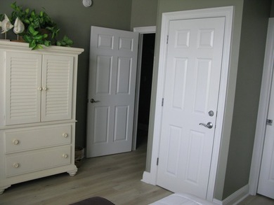 This is a terrific Buy on Okaloosa Island. The only Four Bedroom - photo 37