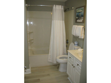 This is a terrific Buy on Okaloosa Island. The only Four Bedroom - photo 38