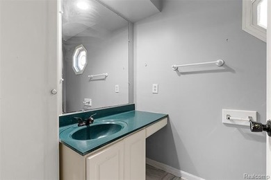 Situated on 1.13 acres with 150 feet of waterfront on the canal - photo 38