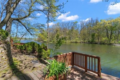 Situated on 1.13 acres with 150 feet of waterfront on the canal - photo 47