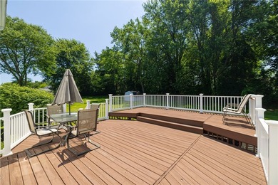 Welcome to this beautifully maintained 3-bedroom, 1.5-bath - photo 25