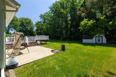 Welcome to this beautifully maintained 3-bedroom, 1.5-bath - photo 29