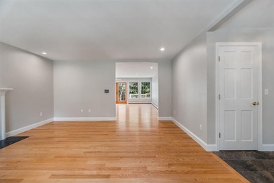 Located in the heart of Midcoast Maine and within walking - photo 8