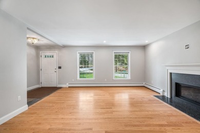 Located in the heart of Midcoast Maine and within walking - photo 10