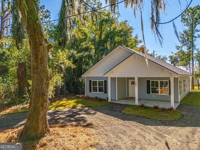 (private lake, pond, coastal) Home Sale Pending in Darien Georgia