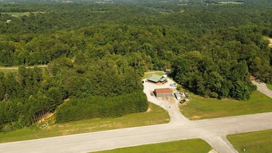 Discover this charming 3-bedroom, 2.5-bath retreat nestled right - photo 4