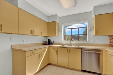 This 3 bedroom home has two full bathrooms and is very well - photo 20