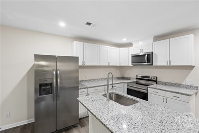 Turnkey Duplex - Completely Remodeled from Top to Bottom! - photo 8