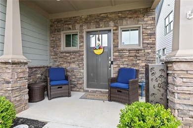 Set within the vibrant Grandview at Gateway active adult - photo 4