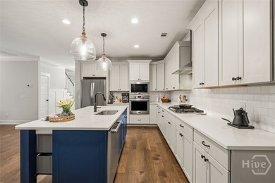 Welcome to this impeccably maintained 4-bedroom, 3.5-bath - photo 8