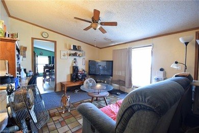 Aprox 2800 sqft of Commercial/Retail space right on Hwy 100 - photo 21
