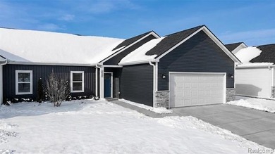 Lake Condo For Sale in Howell, Michigan