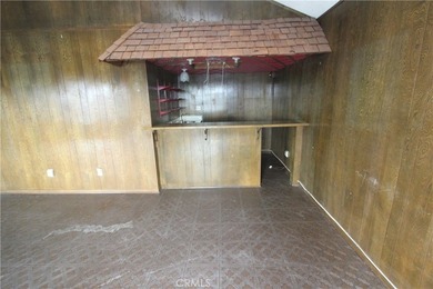 Discover the incredible potential of this spacious 4-bedroom - photo 9