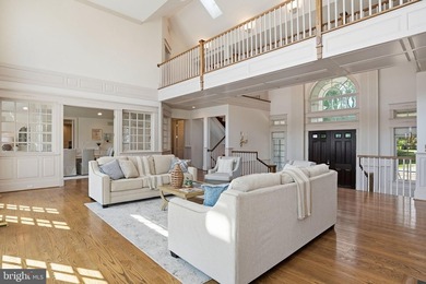 A truly iconic Annapolis offering, this extraordinarily rare - photo 11