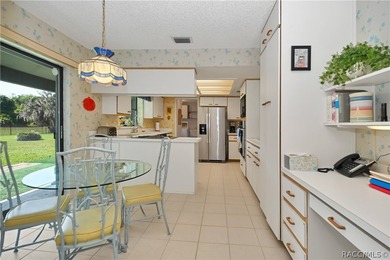 A MUST see... A rare find! This spacious charming 1986-built one - photo 13