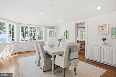 A truly iconic Annapolis offering, this extraordinarily rare - photo 14