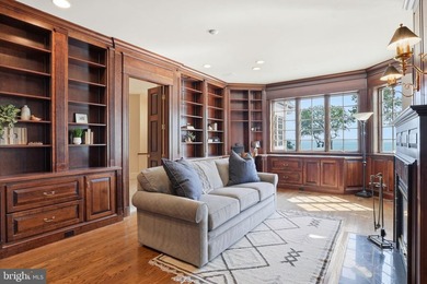 A truly iconic Annapolis offering, this extraordinarily rare - photo 22