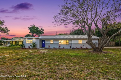 Wow, A MUST SEE!! Gorgeous Executive 3 bedrooms, 3 Bathrooms - photo 23
