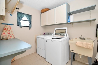 A MUST see... A rare find! This spacious charming 1986-built one - photo 26