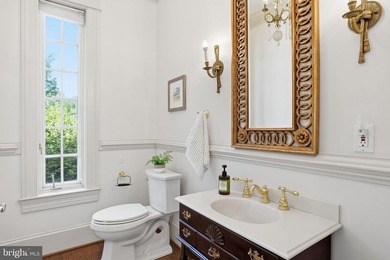 A truly iconic Annapolis offering, this extraordinarily rare - photo 28