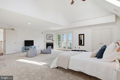 A truly iconic Annapolis offering, this extraordinarily rare - photo 34