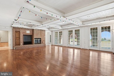 A truly iconic Annapolis offering, this extraordinarily rare - photo 38