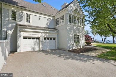 A truly iconic Annapolis offering, this extraordinarily rare - photo 47