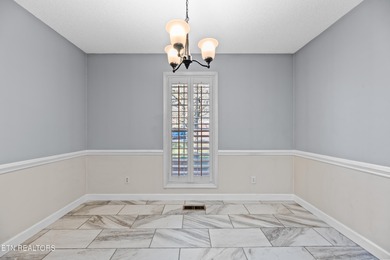 Location, Location, Location!!! This one owner home is ready to - photo 9