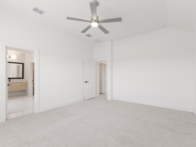 Ready Now!Live like a Queen in our popular Elizabeth Plan. Step - photo 13
