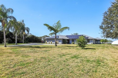 **Seller is MOTIVATED**Major Price Improvement** Welcome to this - photo 5
