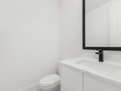 Ready Now!Live like a Queen in our popular Elizabeth Plan. Step - photo 18