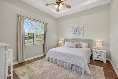 Welcome home to your stunning 3-bedroom, 2-bathroom lakeside - photo 19