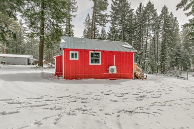 Discover the ultimate mountain lake lifestyle at this versatile - photo 33