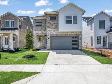 Ready Now!Live like a Queen in our popular Elizabeth Plan. Step - photo 38