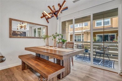 Inviting townhome in the gated Village on Oak community. Walk to - photo 8