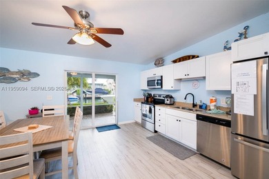 Turnkey, fully furnished waterfront property with strong  income - photo 9