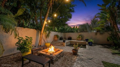 (private lake, pond, coastal) Condo For Sale in Wellington Florida