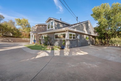 Beautifully updated home in the sought-after Lake Tanglewood - photo 3