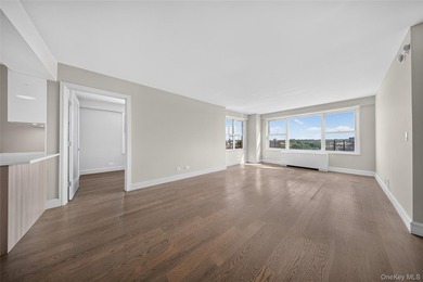 Beautifully renovated high-floor 2-bedroom, 1-bath co-op - photo 11