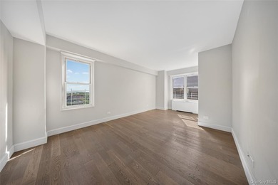 Beautifully renovated high-floor 2-bedroom, 1-bath co-op - photo 21