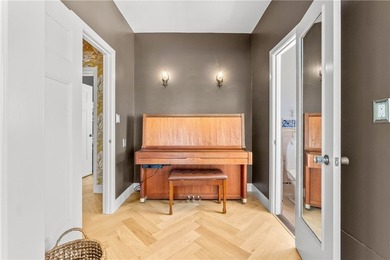 Welcome to Villa Riviera, one of Long Beach's most iconic and - photo 21