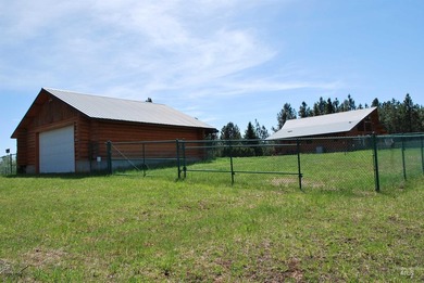A Private Paradise on 80 Acres Just 18 miles from the heart of - photo 43