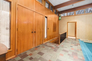 Step into a true time capsule of style-this one-of-a-kind 3 bed - photo 3